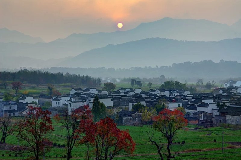 卢村日出.jpg